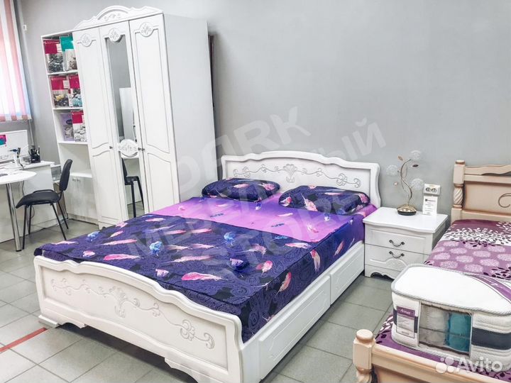 Спальный гарнитур