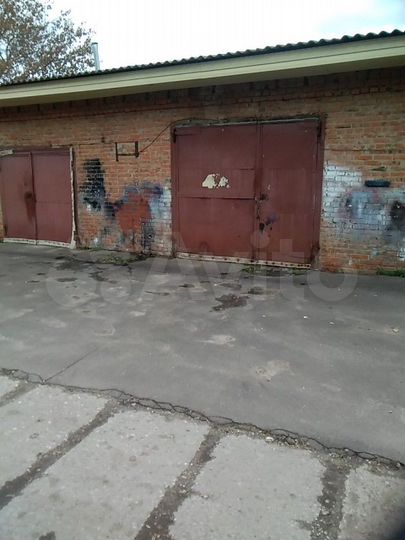 Гараж, > 30 м²