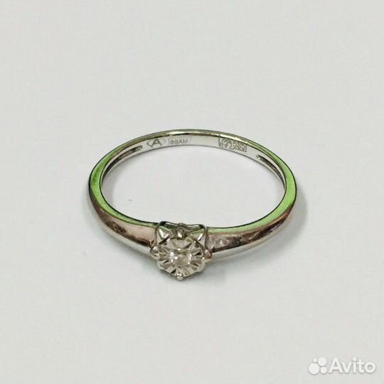 Золотое кольцо с бриллиантами