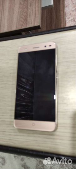ZTE Blade V7 Lite, 2/16 ГБ