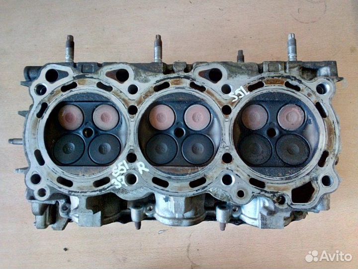 Головка блока цилиндров правая Infiniti Fx S51 3.7