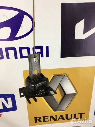Опора двигателя двс Кронштейн Renault sandero step