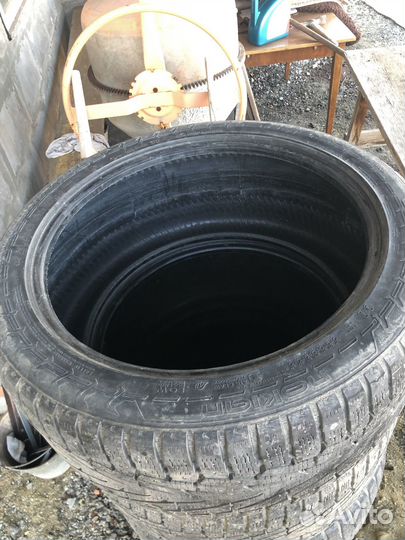 Nokian Tyres Hakkapeliitta 7 295/40 R21
