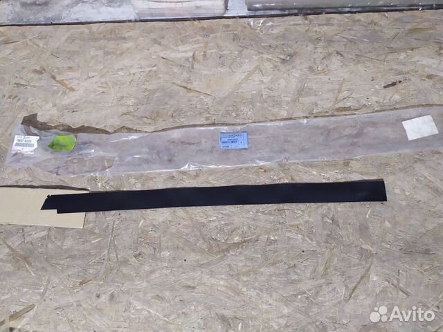 Наклейка двери задней правой toyota RAV4 2005