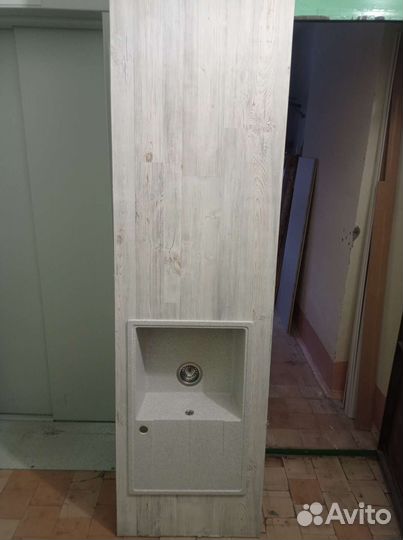 Кухонная мойка + столешница