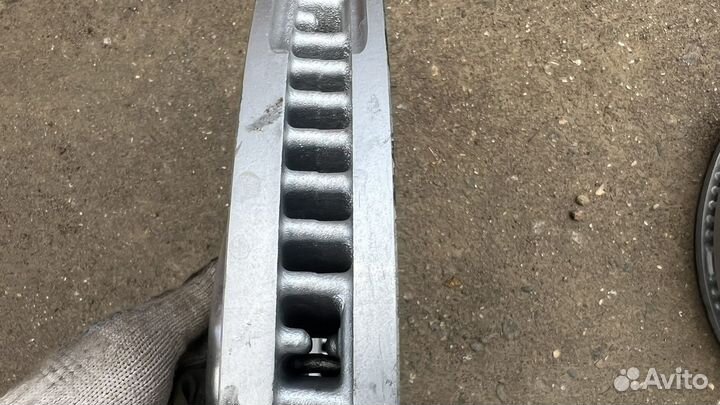 Тормозной диск передний BMW G11 G12 G05 395 x 36