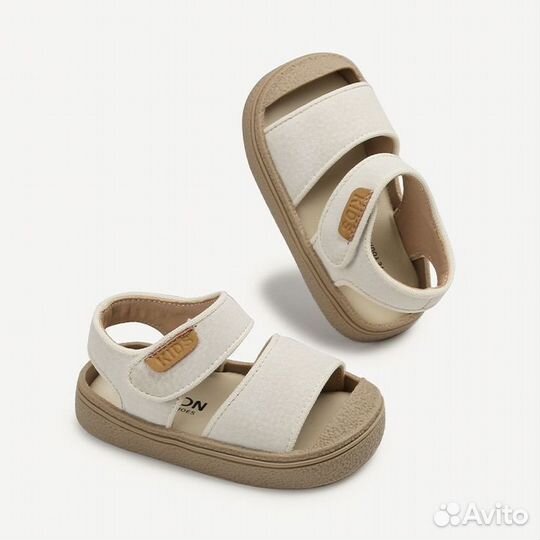 Сандалии для девочки