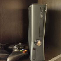 Xbox 360 + 2 геймпада