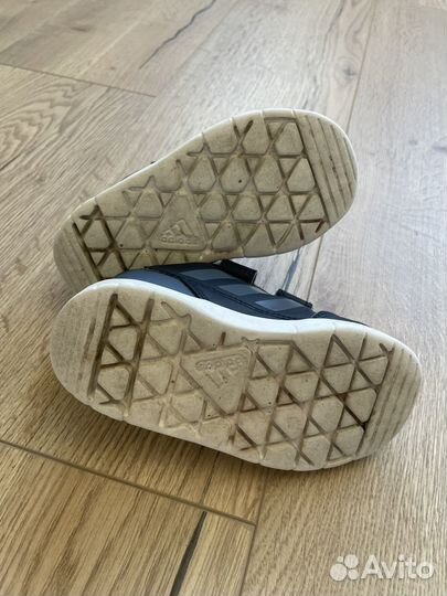 Кроссовки adidas детские 25 размер