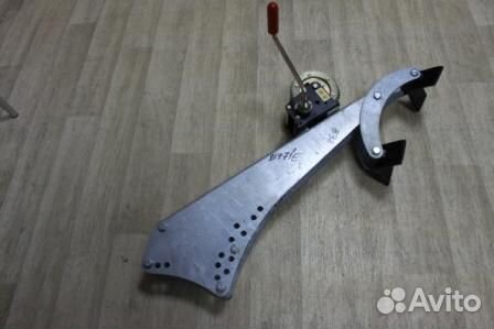 Лебедка для лодочного прицепа ручная с кронштейно