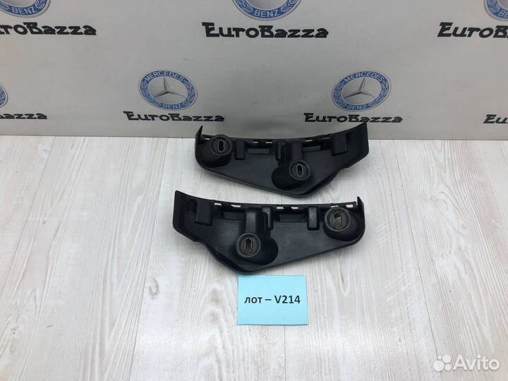 Кронштейн заднего бампера Mercedes W207