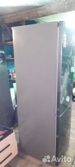 Холодильник бу в отличном состоянии