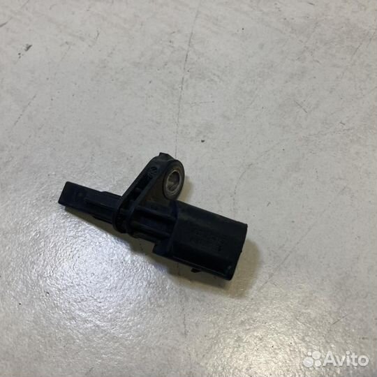 Датчик ABS передний правый Volkswagen Passat CC 35