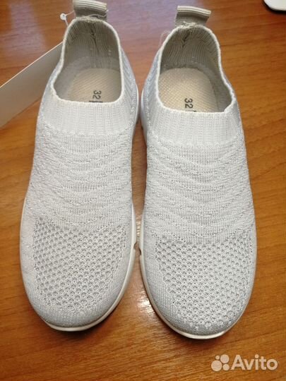 Слипоны (кеды) новые 32