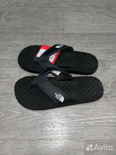 Шлепанцы The north face