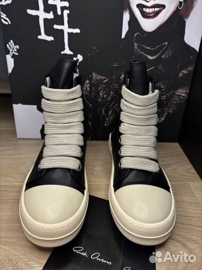 Кеды rick owens ramones jumbo на руках