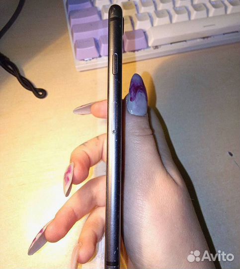 iPhone 8, 64 ГБ