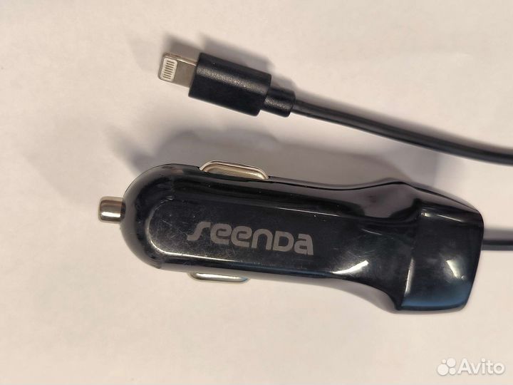 Зарядка для iPhone в прикуриватель с USB