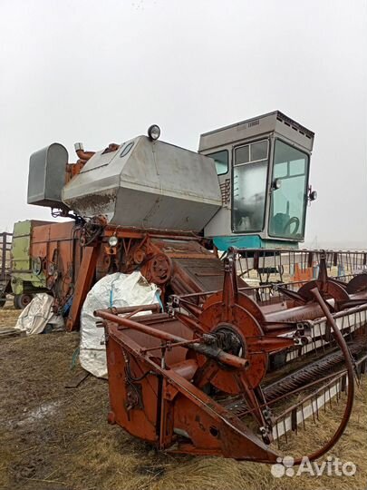 Комбайн Нива-Сельхозтехника СКА-5, 1992