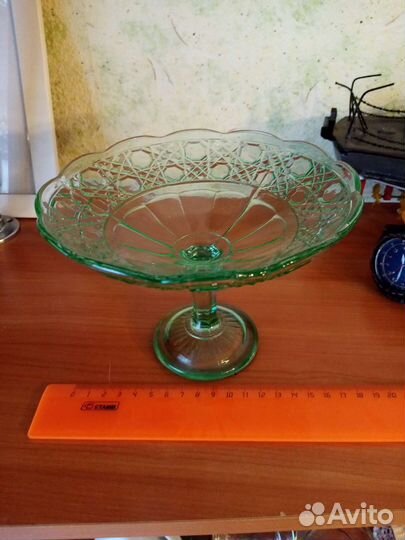 Маленькая старинная Ваза для фруктов на ножке