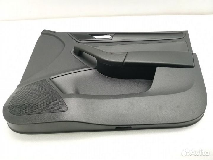 Обшивка двери передняя правая Volkswagen Polo 6