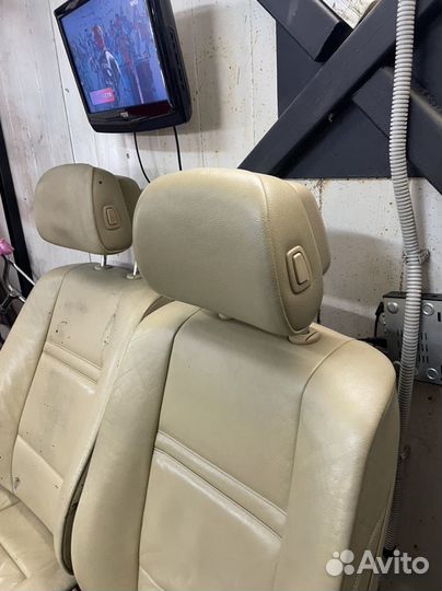 Сидения в коммерческий транспорт