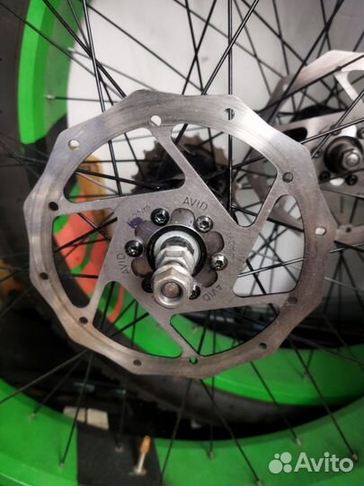 Запчасти и аксессуары для вела