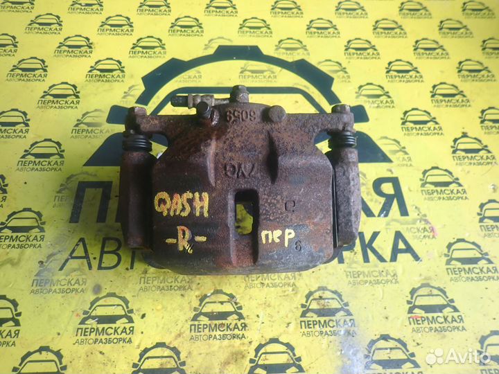 Суппорт передний правый Nissan Qashqai (J10) 06-14