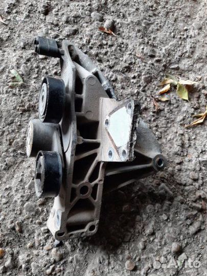 Кронштейн кондиционера Fiat Albea 1.4 2010