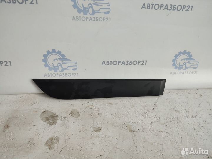 Накладка двери задняя правая Kia Rio X- Line 2017