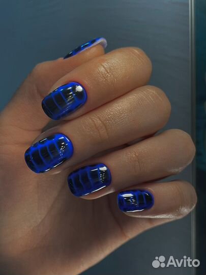 Маникюр(педикюр)