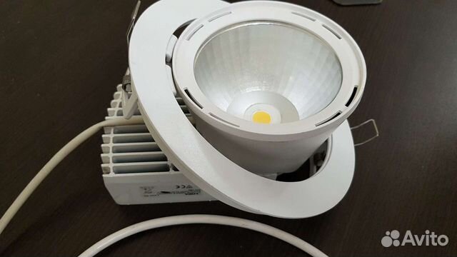 LED светильник желтый 2700K Lival