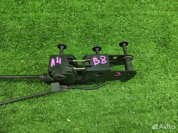 Замок капота Audi A4 B8