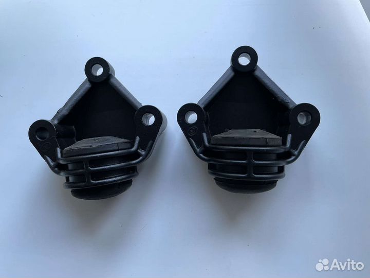 Кронштейн растяжки чёрный 2108 - 2115