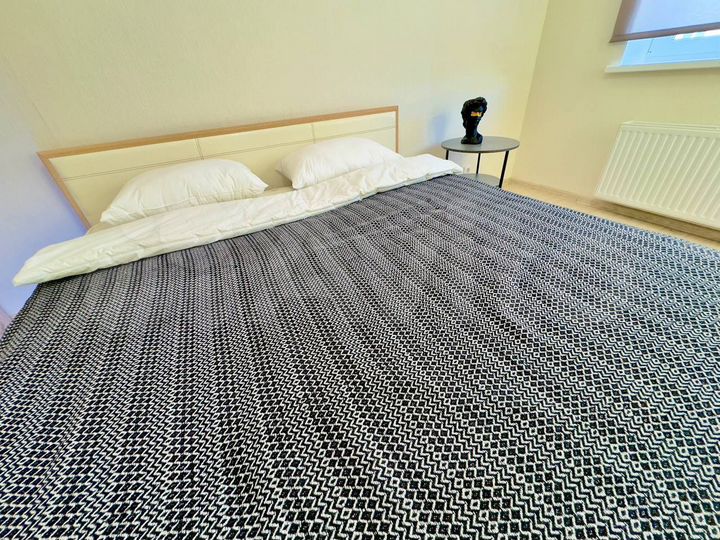 1-к. квартира, 42,3 м², 1/25 эт.