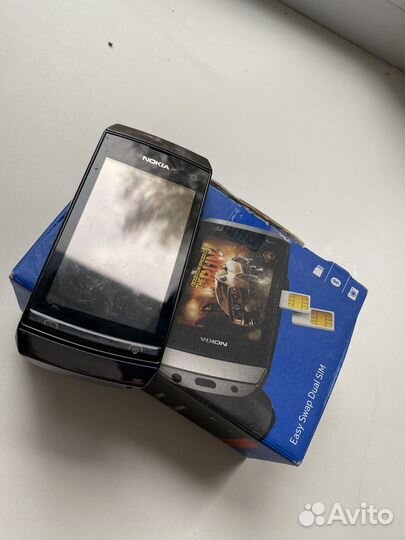 Nokia Asha 305