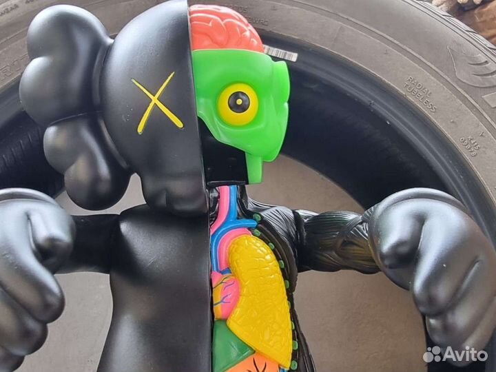 Kaws Анатомия (37 см)