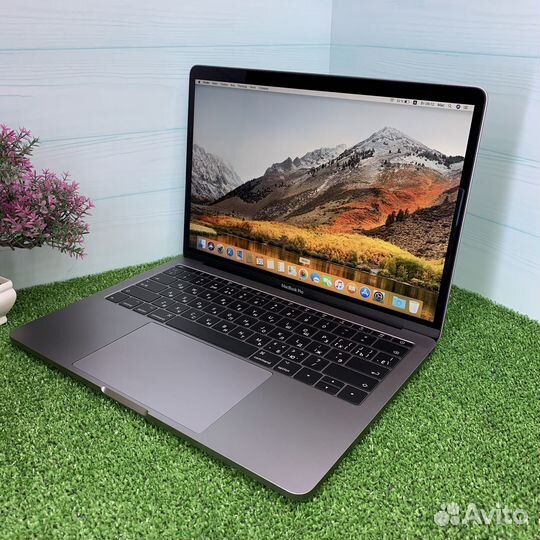 Apple MacBook Pro 13 2017 i5 АКБ: 1 цикл