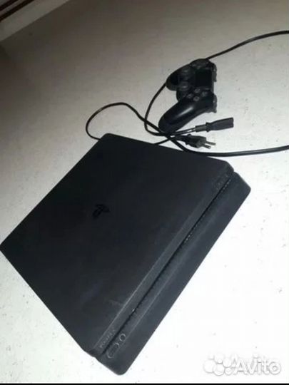 Sony PS4 slim