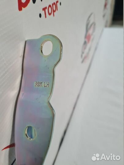 Петля капота Hyundai Solaris 1 2010-2017