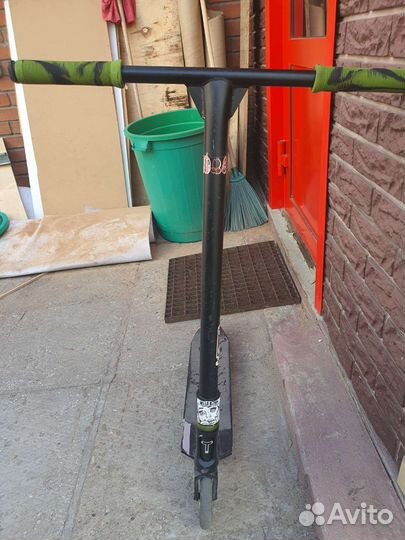 Трюковой самокат tech team