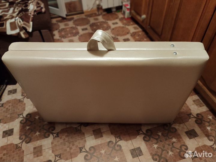 Кушетка косметологическая