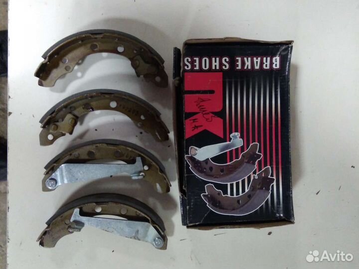 Колодки тормозные задние