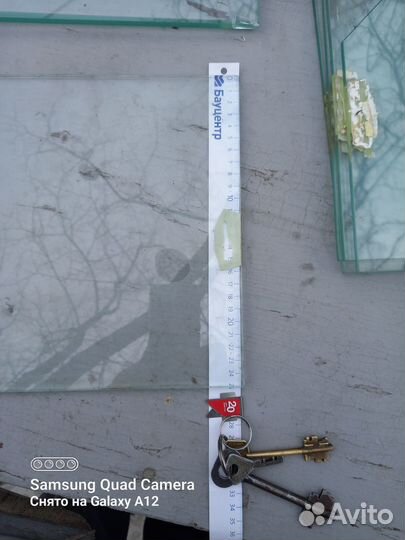 Стеклянные полки и эпоксидный клей