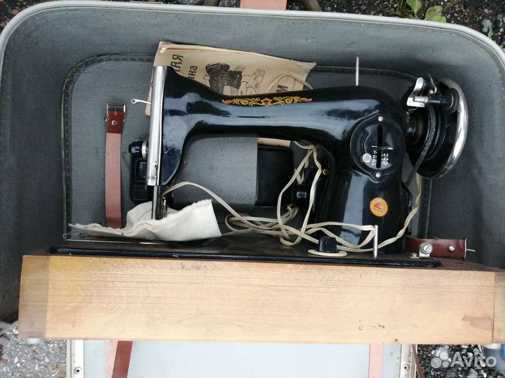 Швейная машина