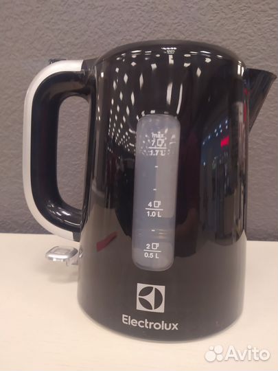 Чайник Electrolux