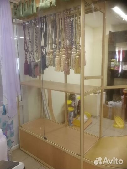 Шкаф витрина
