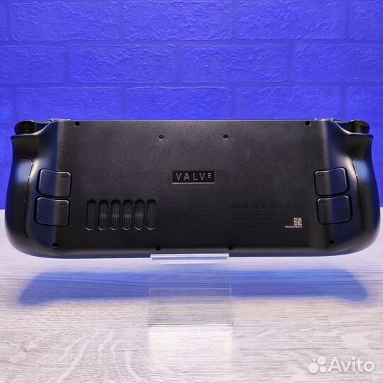 Портативная игровая консоль Steam Deck 64 гб