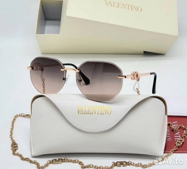 Солнечные очки мужские и женские