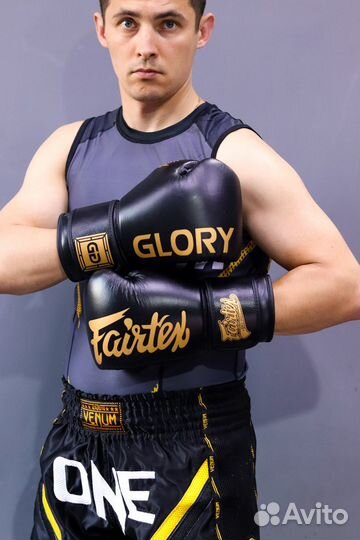 Боксерские перчатки Glory Fairtex Черные